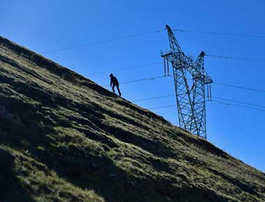 甘書(shū)家(jiā)：低(dī)壓節電(diàn)為(wèi)難關 節能(néng)産品磨一(yī)劍
